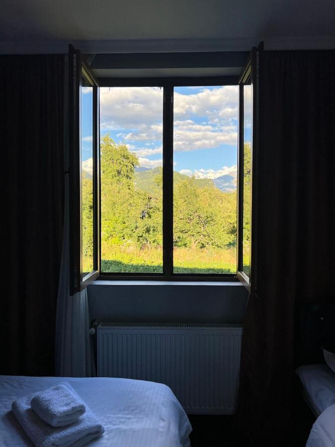 Monte Bianco Bed and Breakfast Mestia Exteriör bild